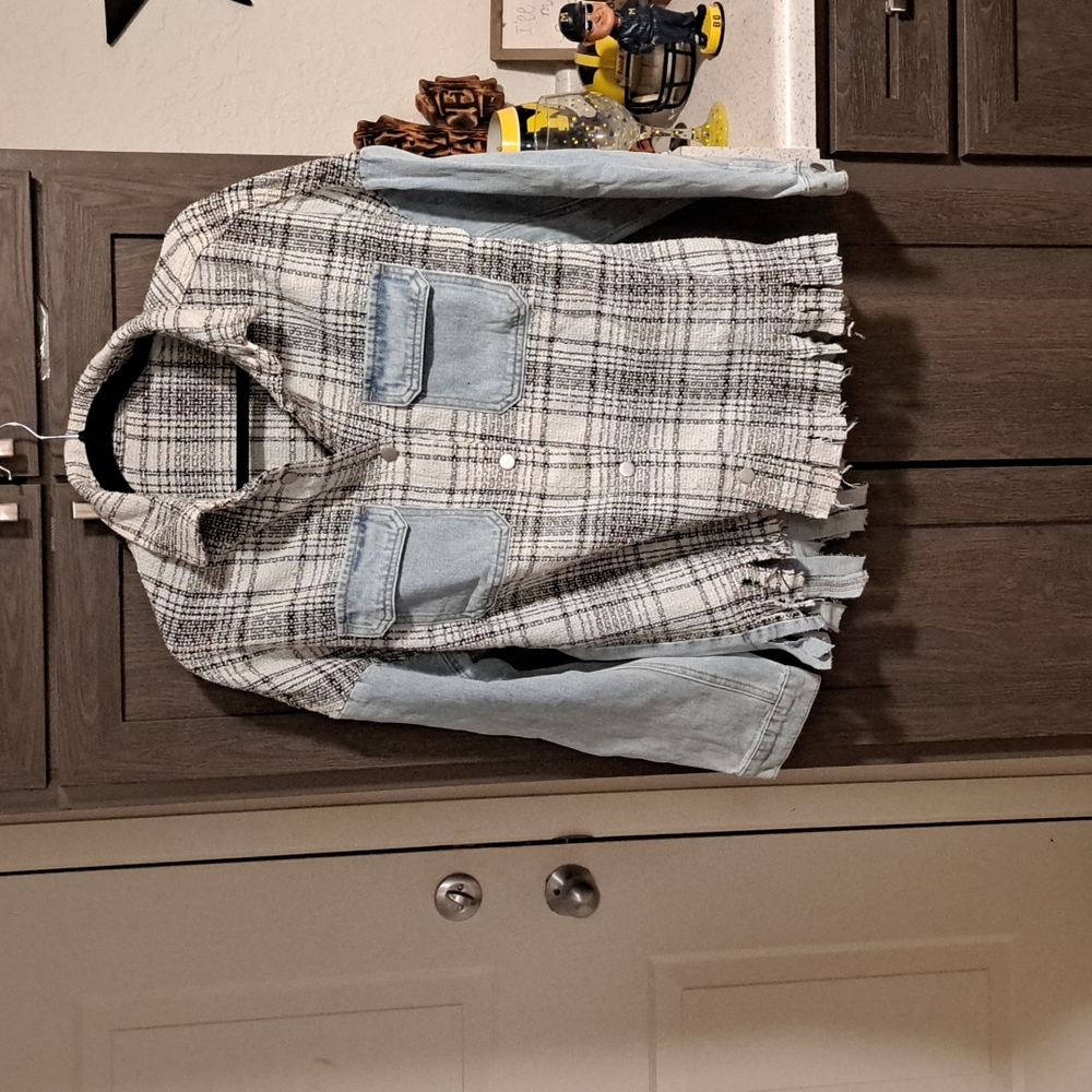 ❣️HP❣️New tweed denim fringe jacket - Picture 9 of 13